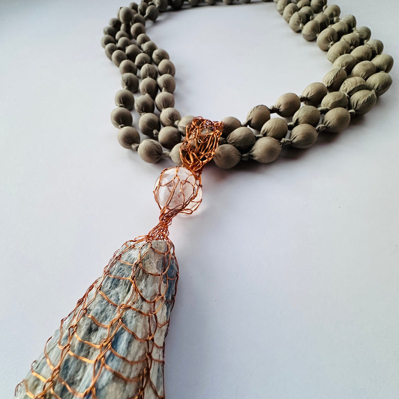 COLLIER TALISMAN RAYON BLEU