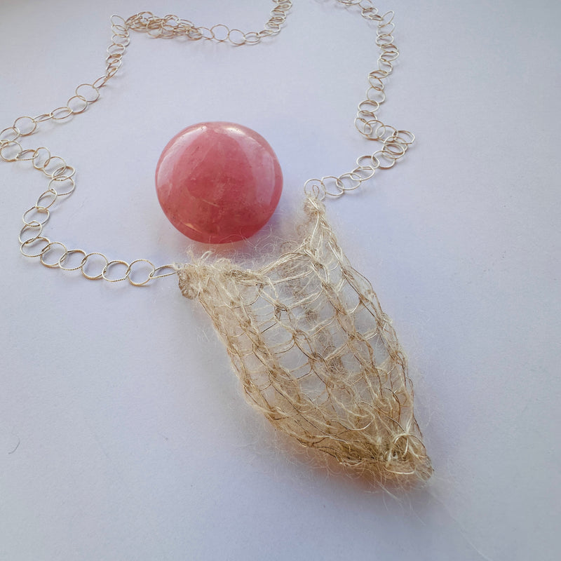 Collar nido rosa