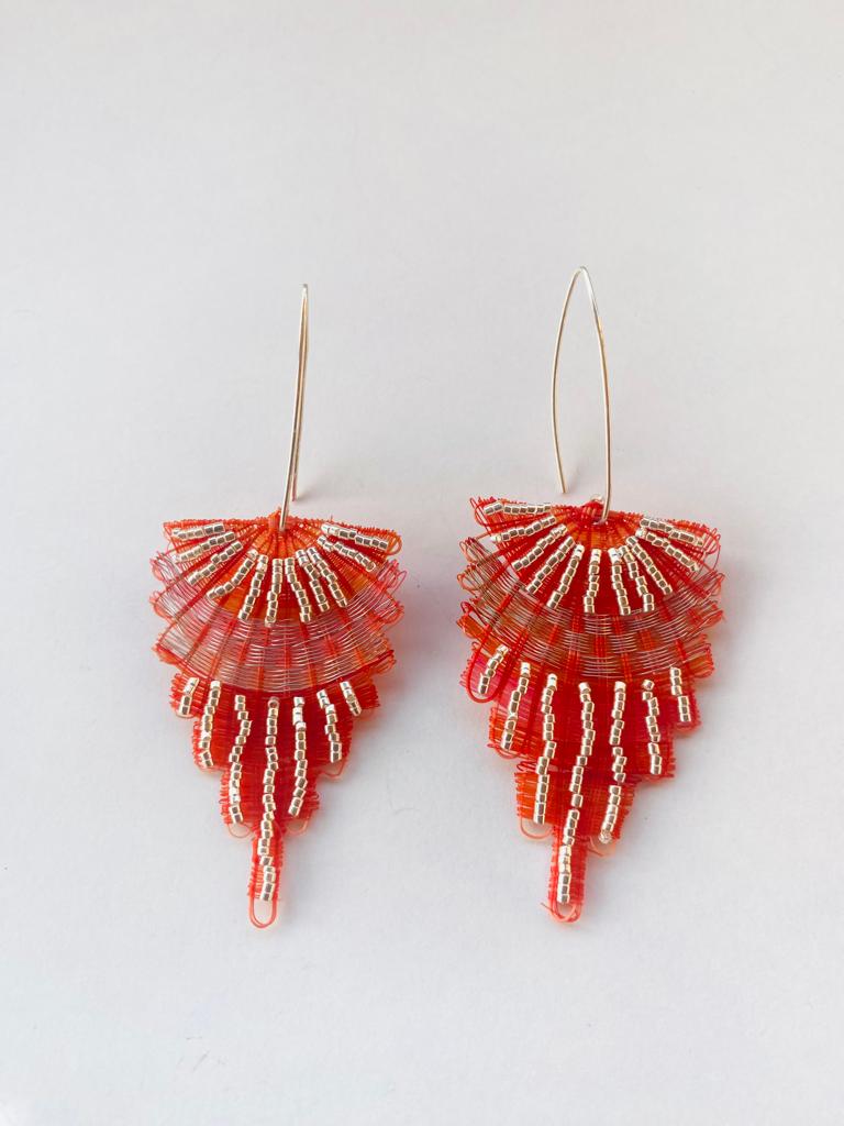 BOUCLES D'OREILLES PLUME ROUGE OR -2