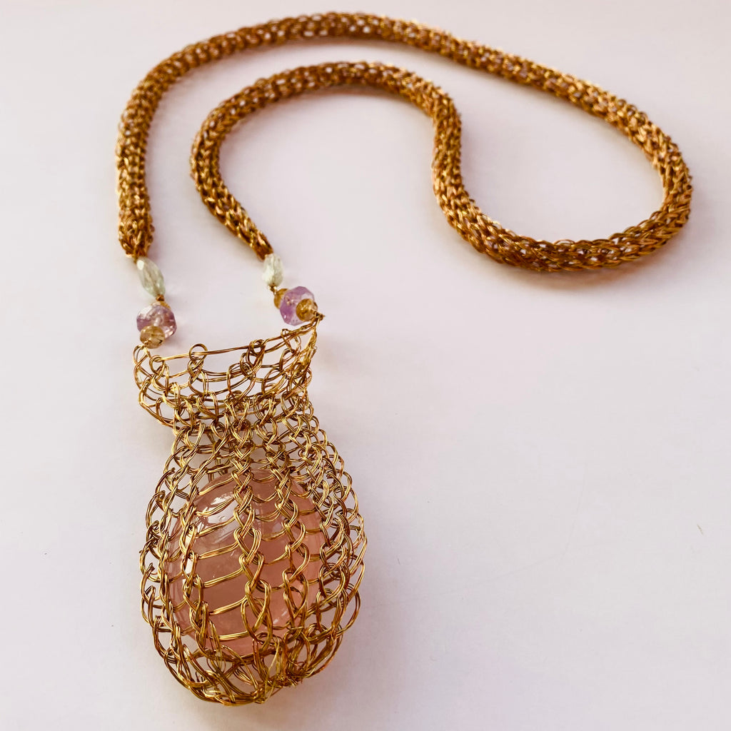 COLLAR CHUSPA NIDO ROSA