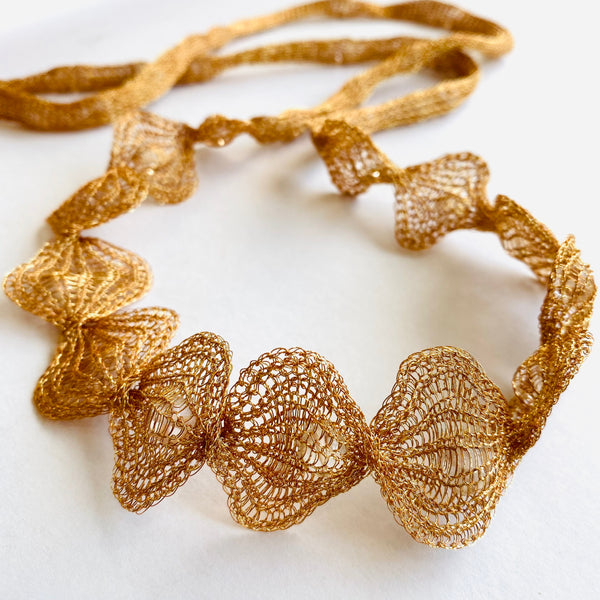 Collar Lazo ojos cobre