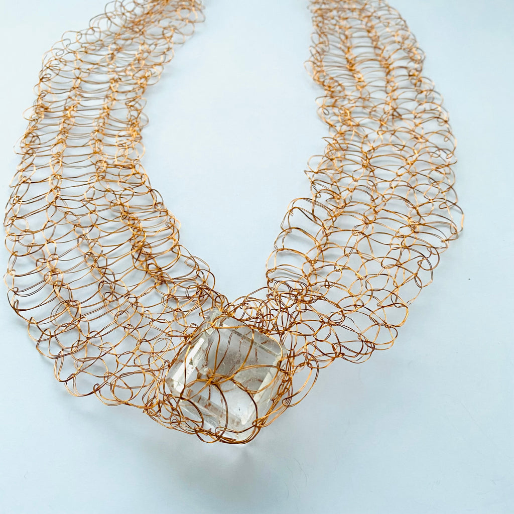COLLAR CUBO CRISTAL COPPER