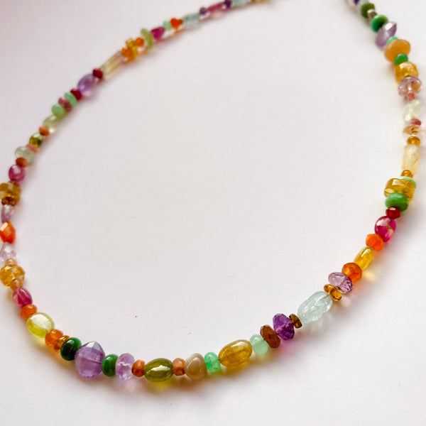 GARAGANTILLA ARCOIRIS 3