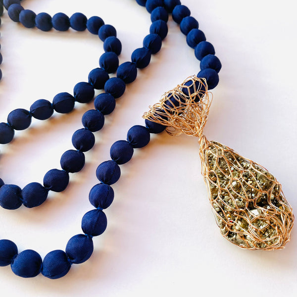 COLLIER TALISMAN RAYON BLEU